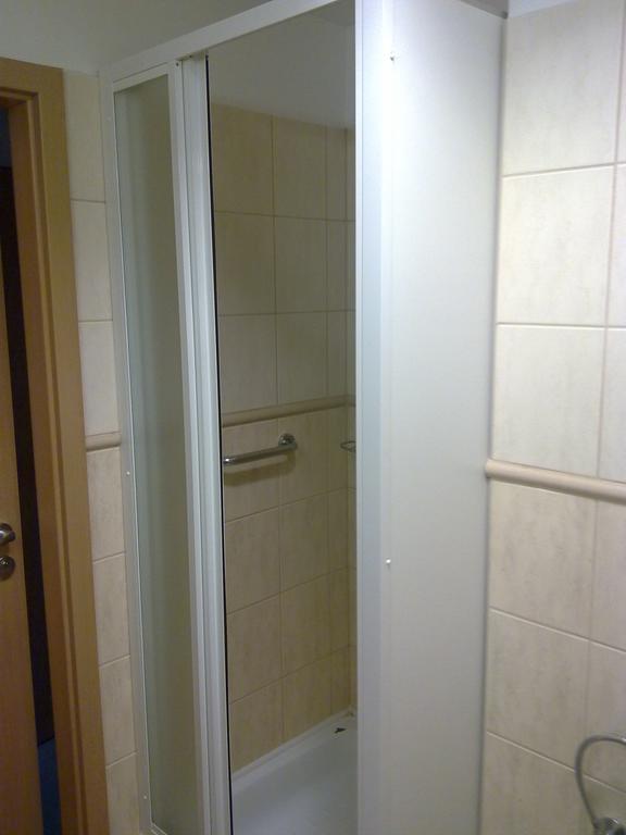 Hotel Eszterhazy Karoly Egyetem Erlau Zimmer foto